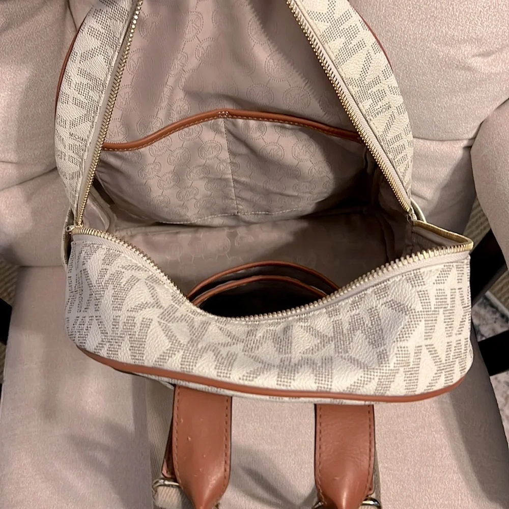 Michael Kors Cream and brown zip backpack - Picture 9 of 12